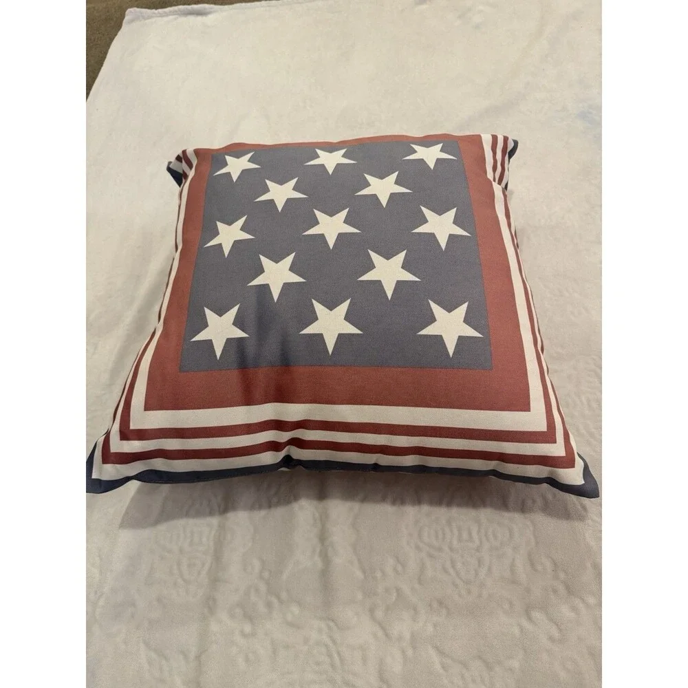 Pottery Barn Outdoor Flag Border 22